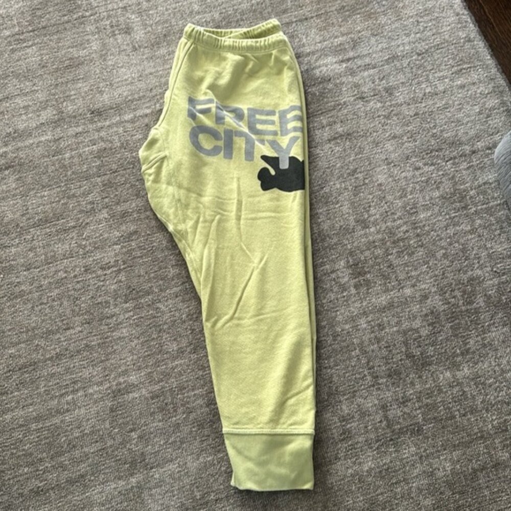 Free City SWEATPANTS